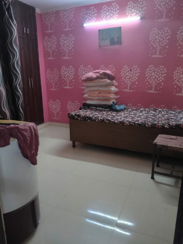 75 Gaj, 2 BHK Flat for Sale